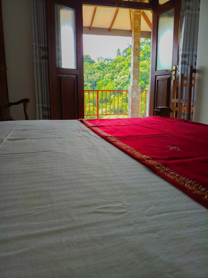 Rock Edge Residence Kandy Esterno foto